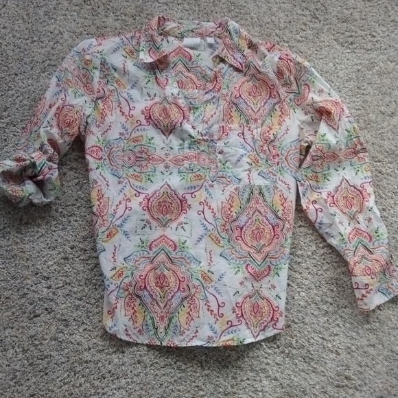 Soho Tops - Woman's Paisley Button, M